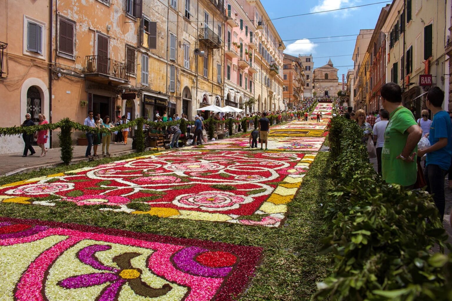 MAGGIO 2024: L’INFIORATA DI SPELLO 31 Maggio – 2 Giugno 2024 - Kronos ...